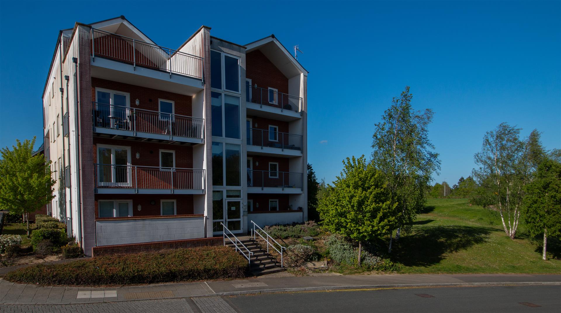 1 bed property in Powis Lane, Milton Keynes